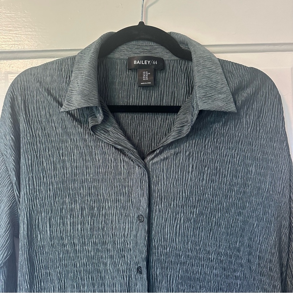 Bailey 44 Button Down Crinkle Button Down Blouse … - image 2